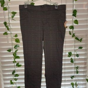 Women's plaid pull on dress pants size large